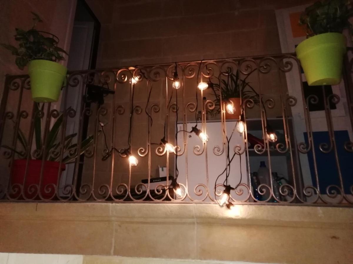 Triesti Home Victoria Bagian luar foto
