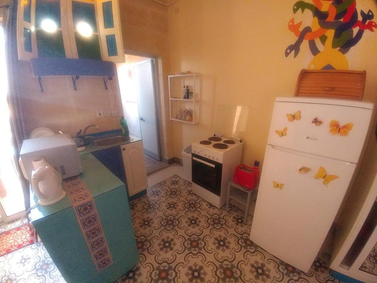 Triesti Home Victoria Bagian luar foto