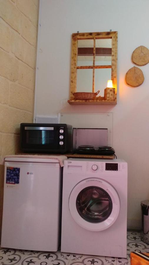 Triesti Home Victoria Bagian luar foto