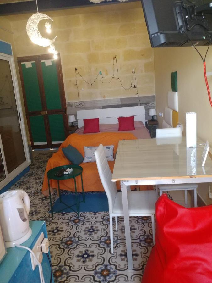 Triesti Home Victoria Bagian luar foto